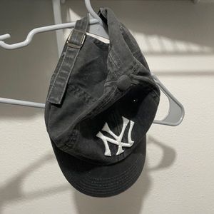 NY adjustable cap 🧢
